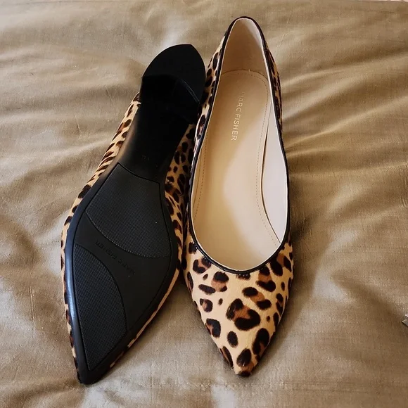 Marc Fisher Leopard Print, 2.5" Heels. NWOT. Sz 9. Beige Multi. - Picture 2 of 6